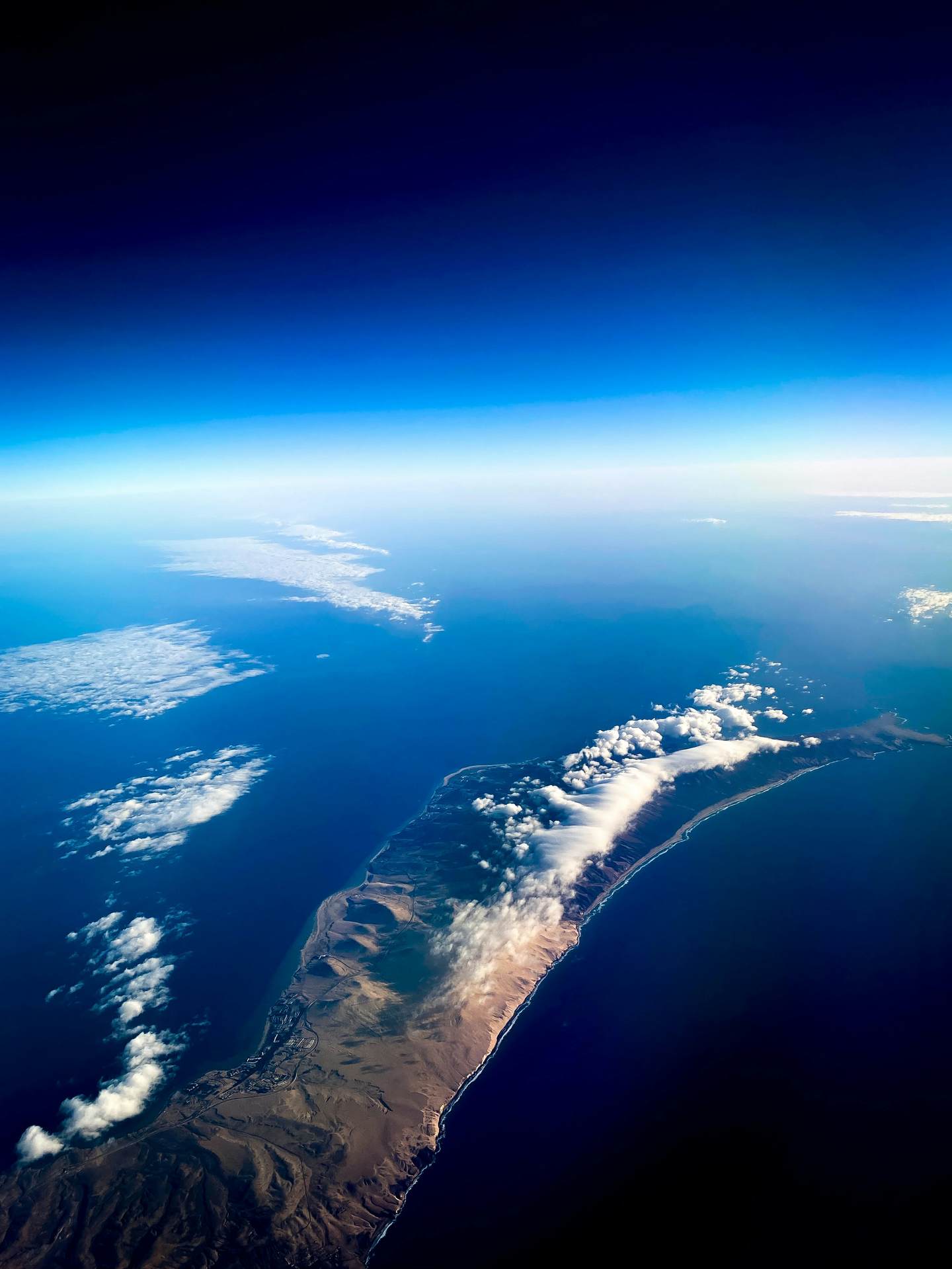 Fuerteventura aus großer Höhe gesehen, im Süden die schmale Halbinsel Jandía